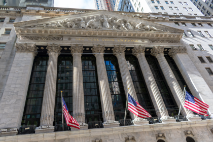 us-stocks-steady-as-nvidia-and-fed-dispute-dominate