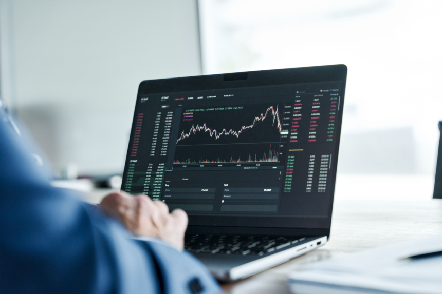s&p-500-slips-as-nvidia-and-oracle-weigh-on-ai-trade