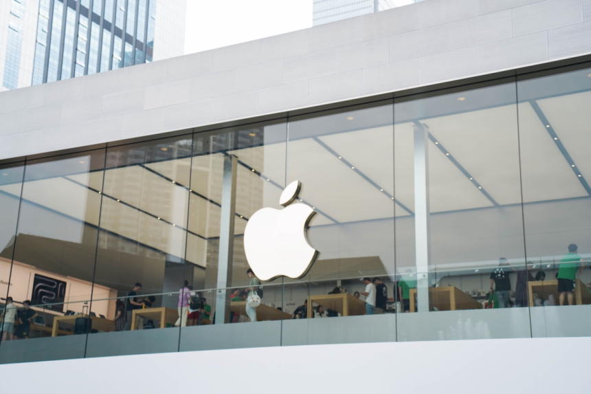 apple-opens-pre-orders-for-iphone-17-lineup
