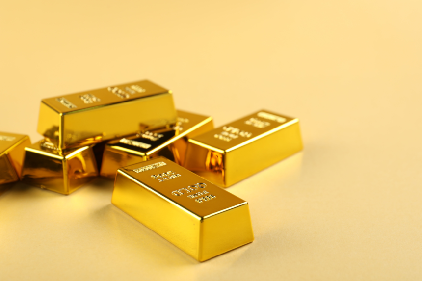gold-prices-drop-10%-as-investors-eye-new-opportunities