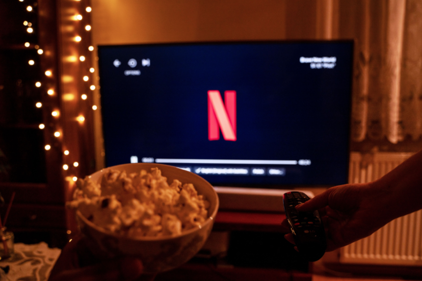 netflix-rolls-back-mobile-casting-support-for-most-tvs