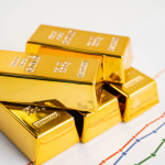 gold-hits-record-above-$4,800-as-trade-war-fears-grow