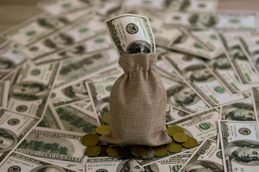 tiny-money-habits-that-quietly-drain-your-cash-in-2026