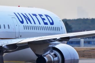 united-raises-bag-fees-as-airline-costs-climb